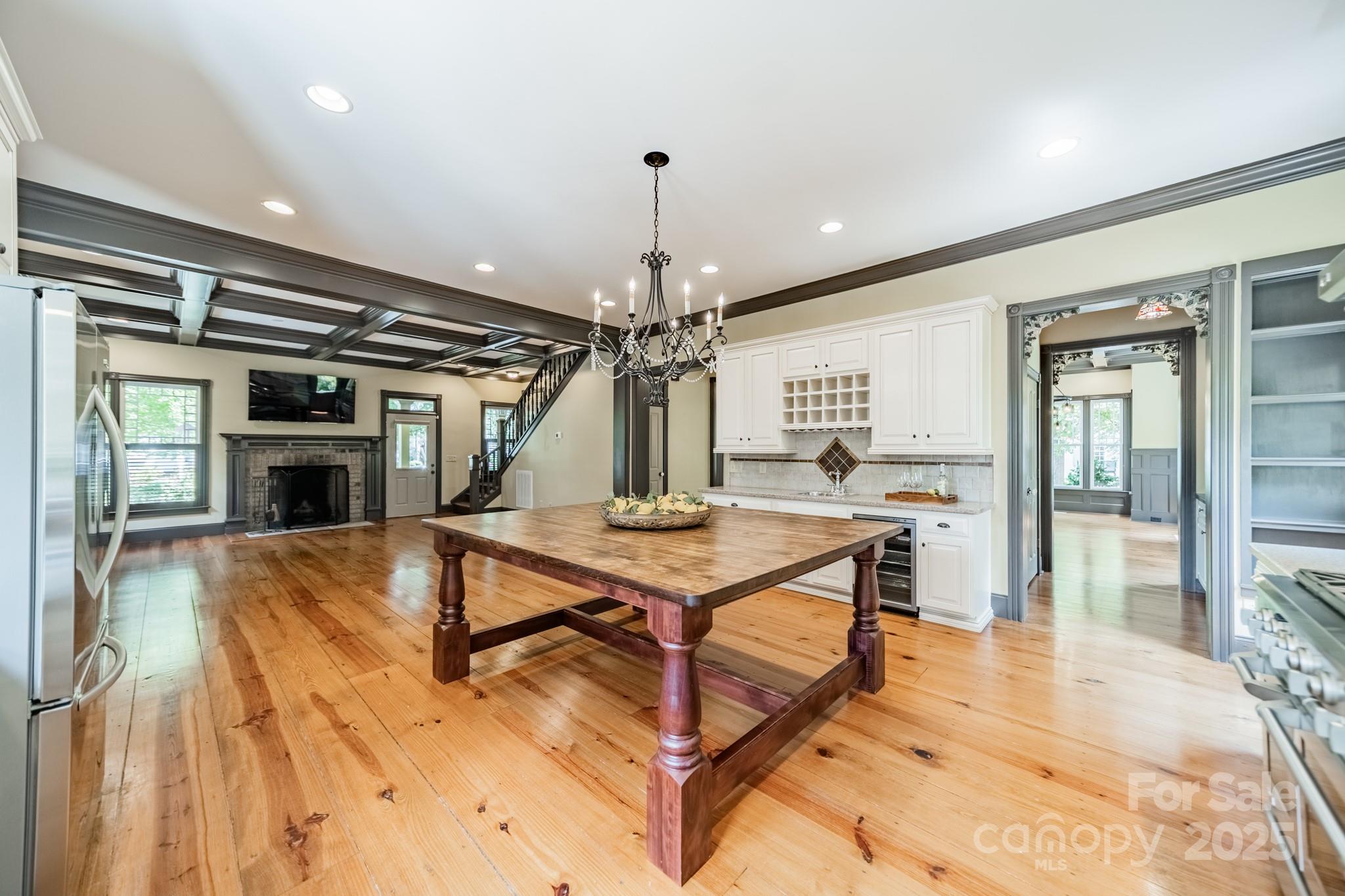 406 Bullfinch Bend