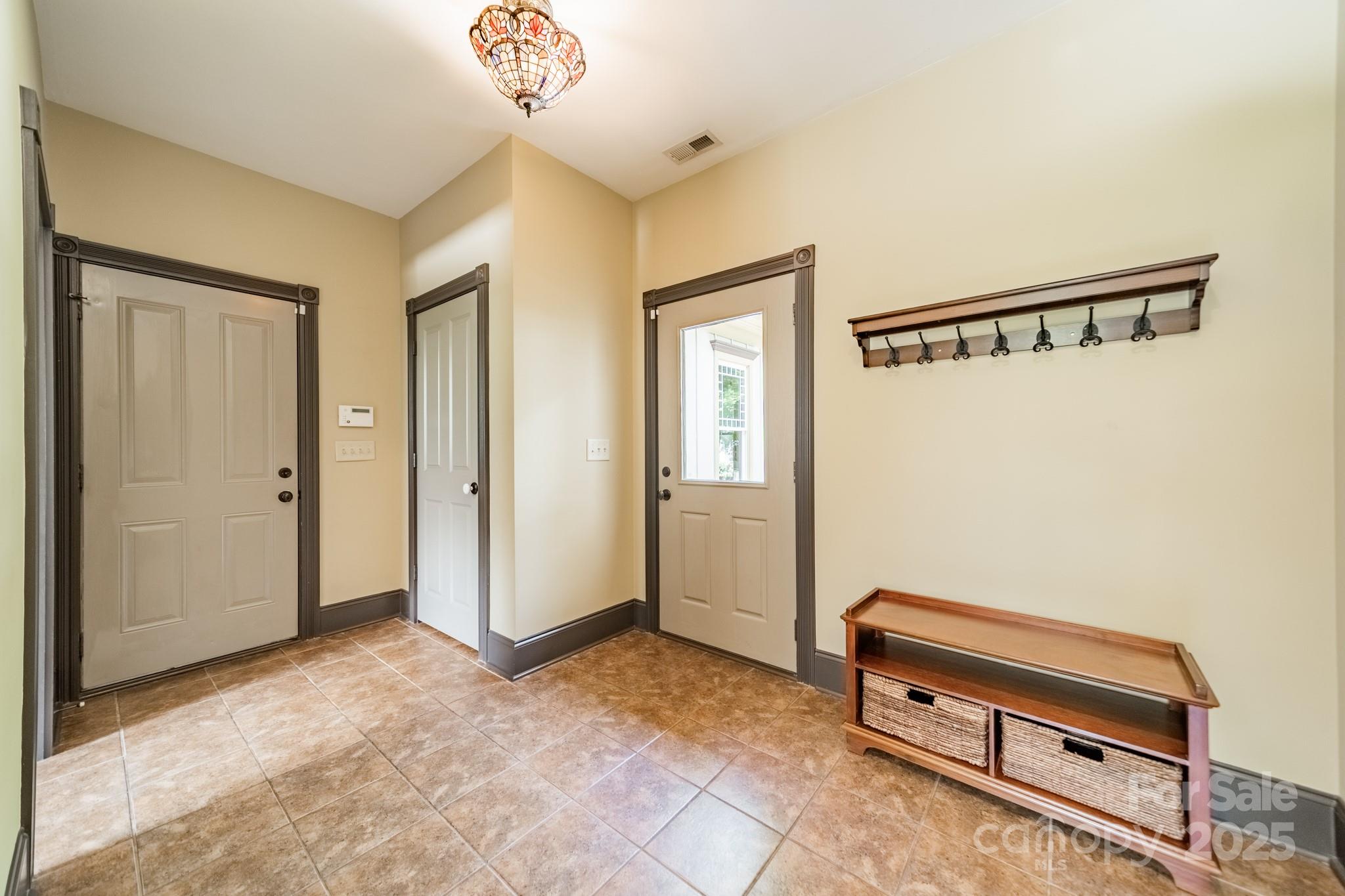 406 Bullfinch Bend