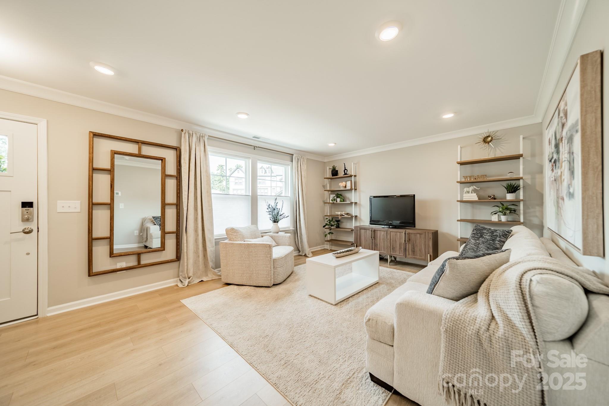 5013 Nestling Spring Street