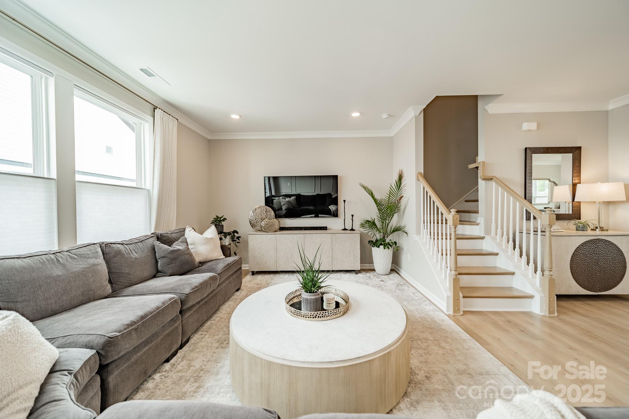 5013 Nestling Spring Street