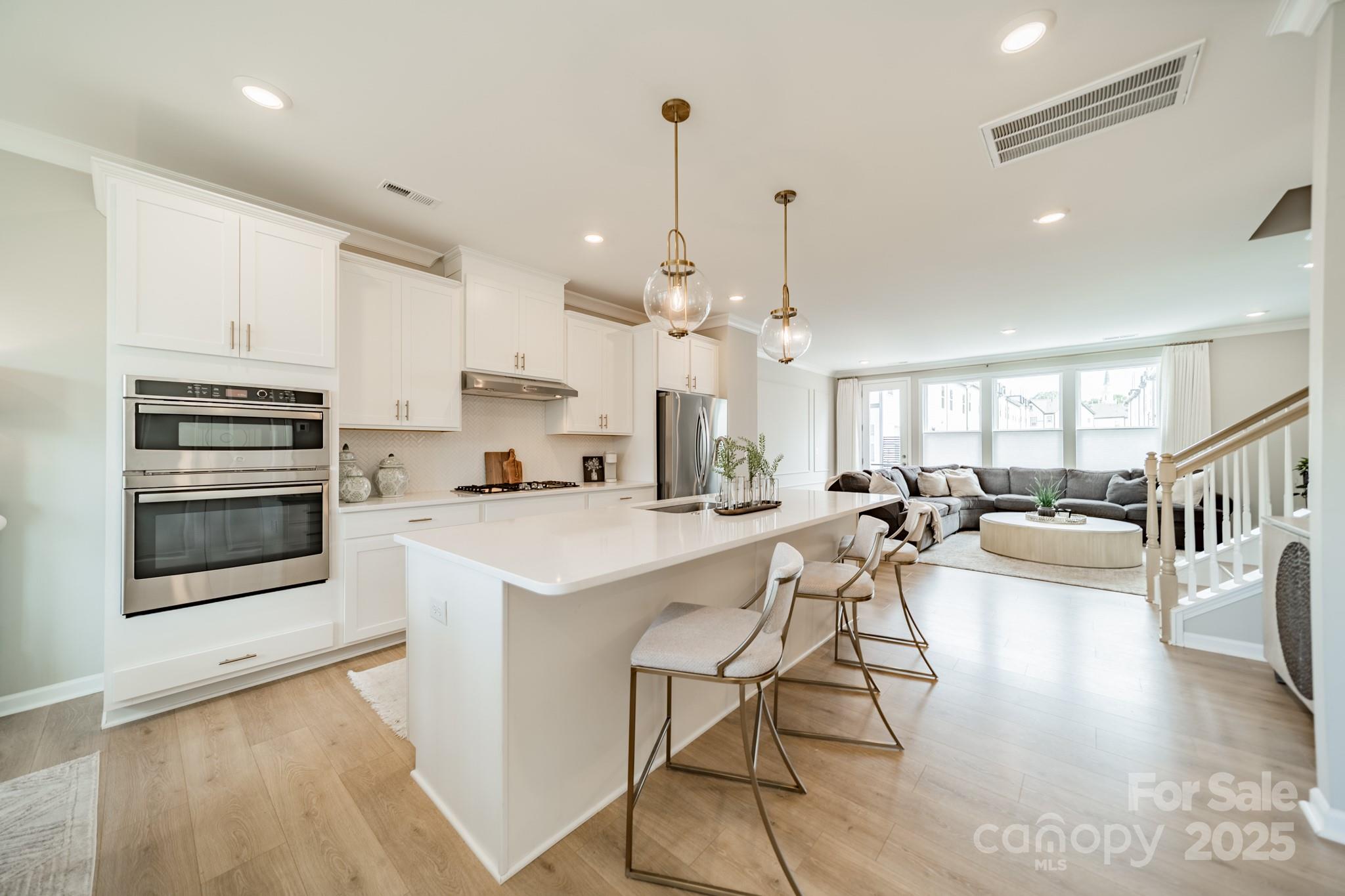 5013 Nestling Spring Street