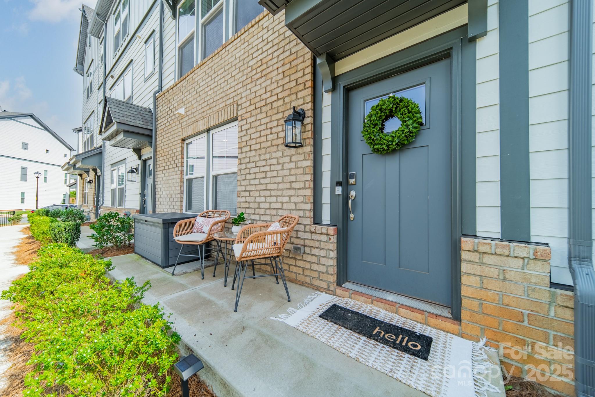 5013 Nestling Spring Street