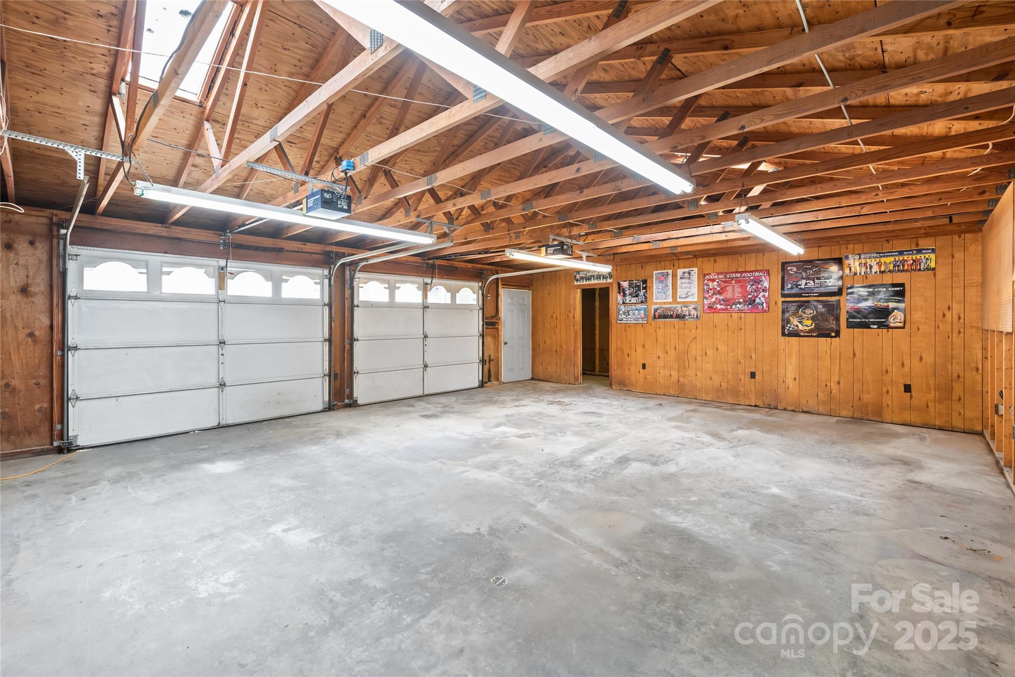 19 Lakewood Court NW