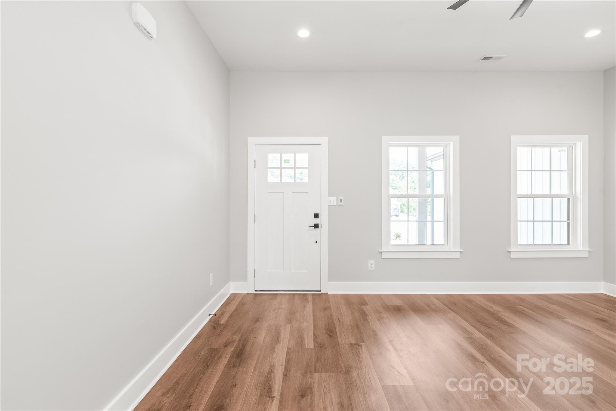 19 Lakewood Court NW