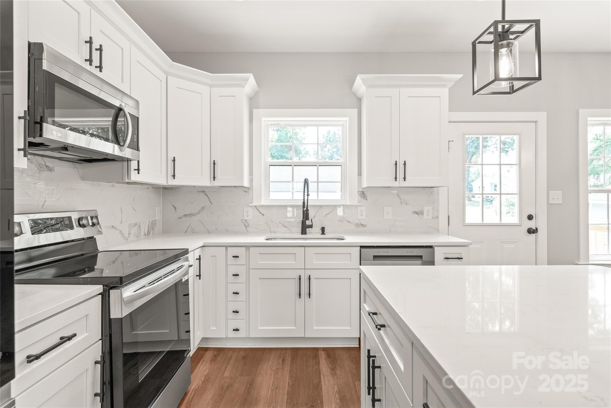 19 Lakewood Court NW