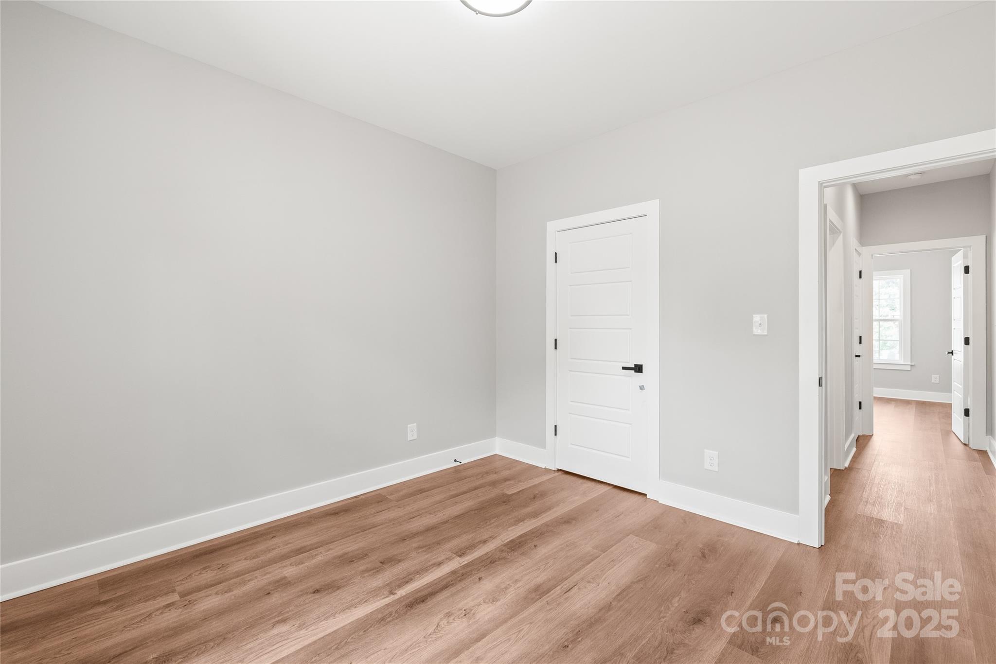 19 Lakewood Court NW