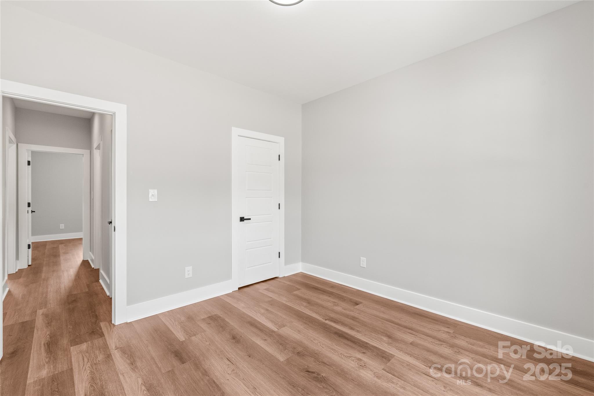 19 Lakewood Court NW