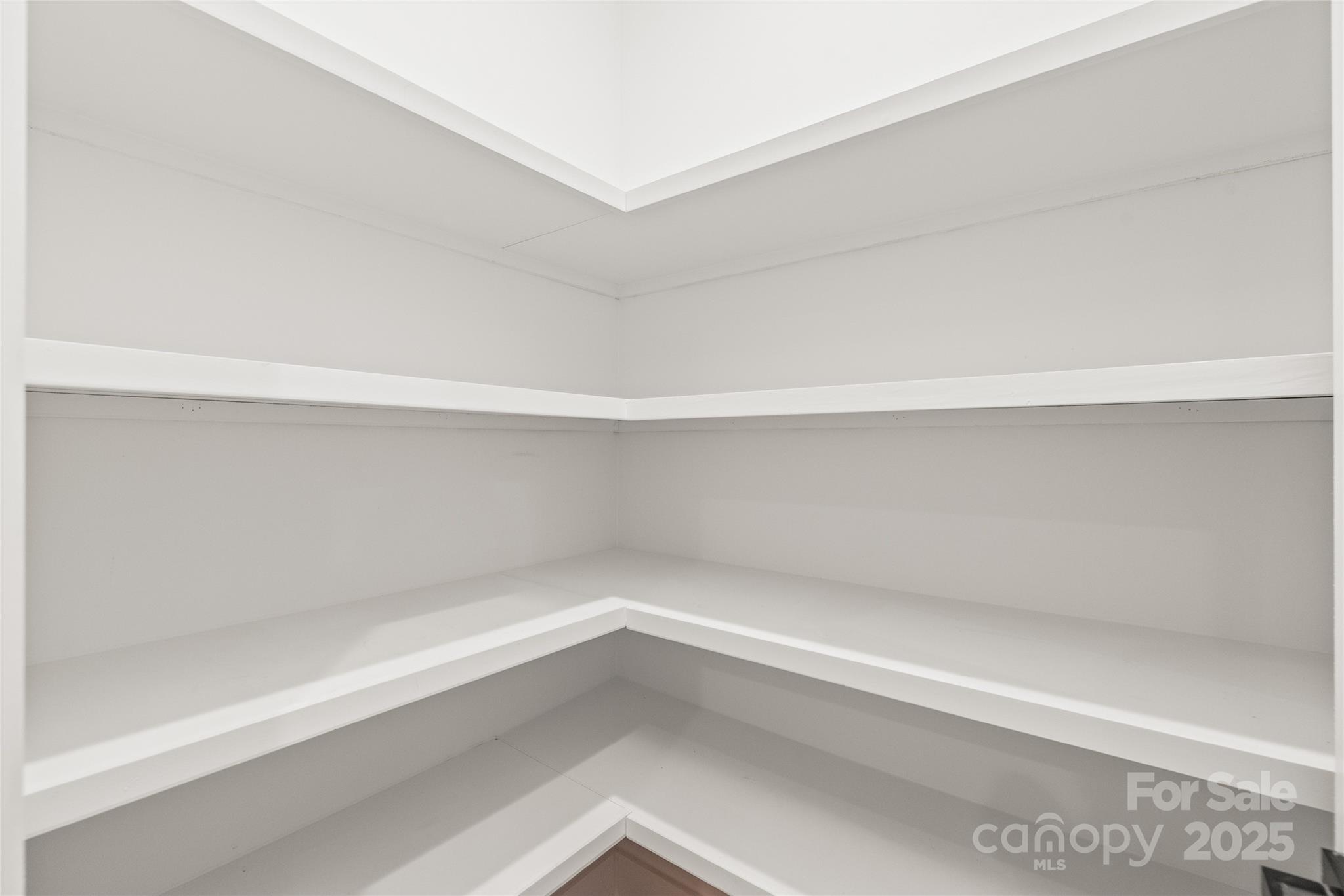 19 Lakewood Court NW