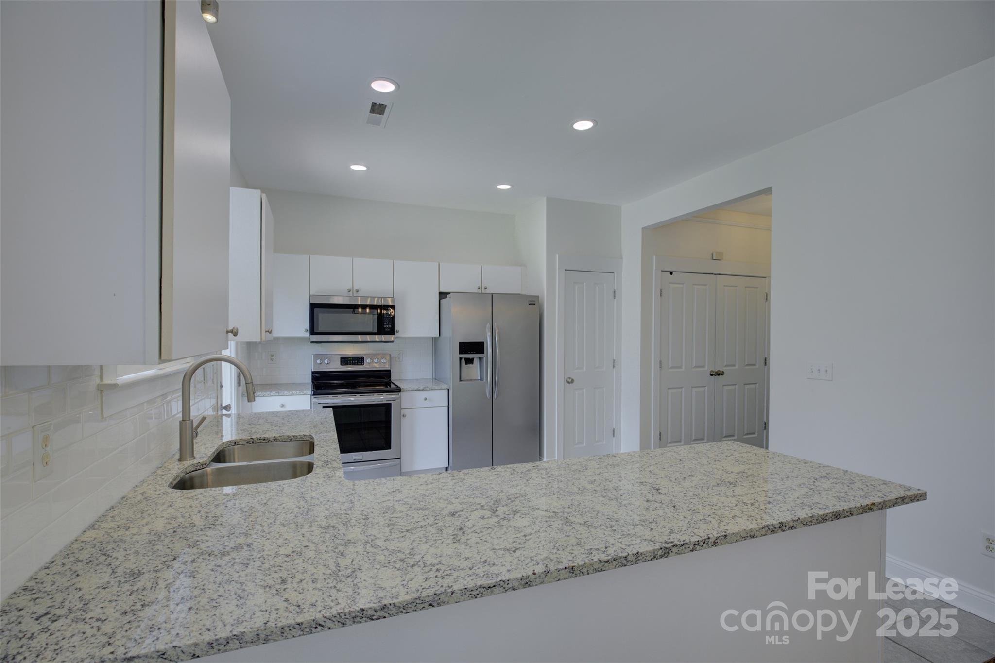 11330 Deer Ridge Lane