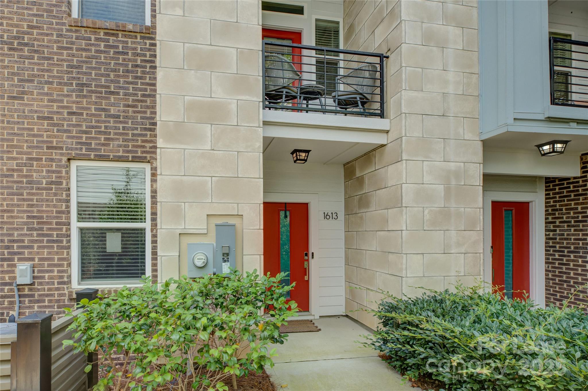 1613 Chatham Avenue