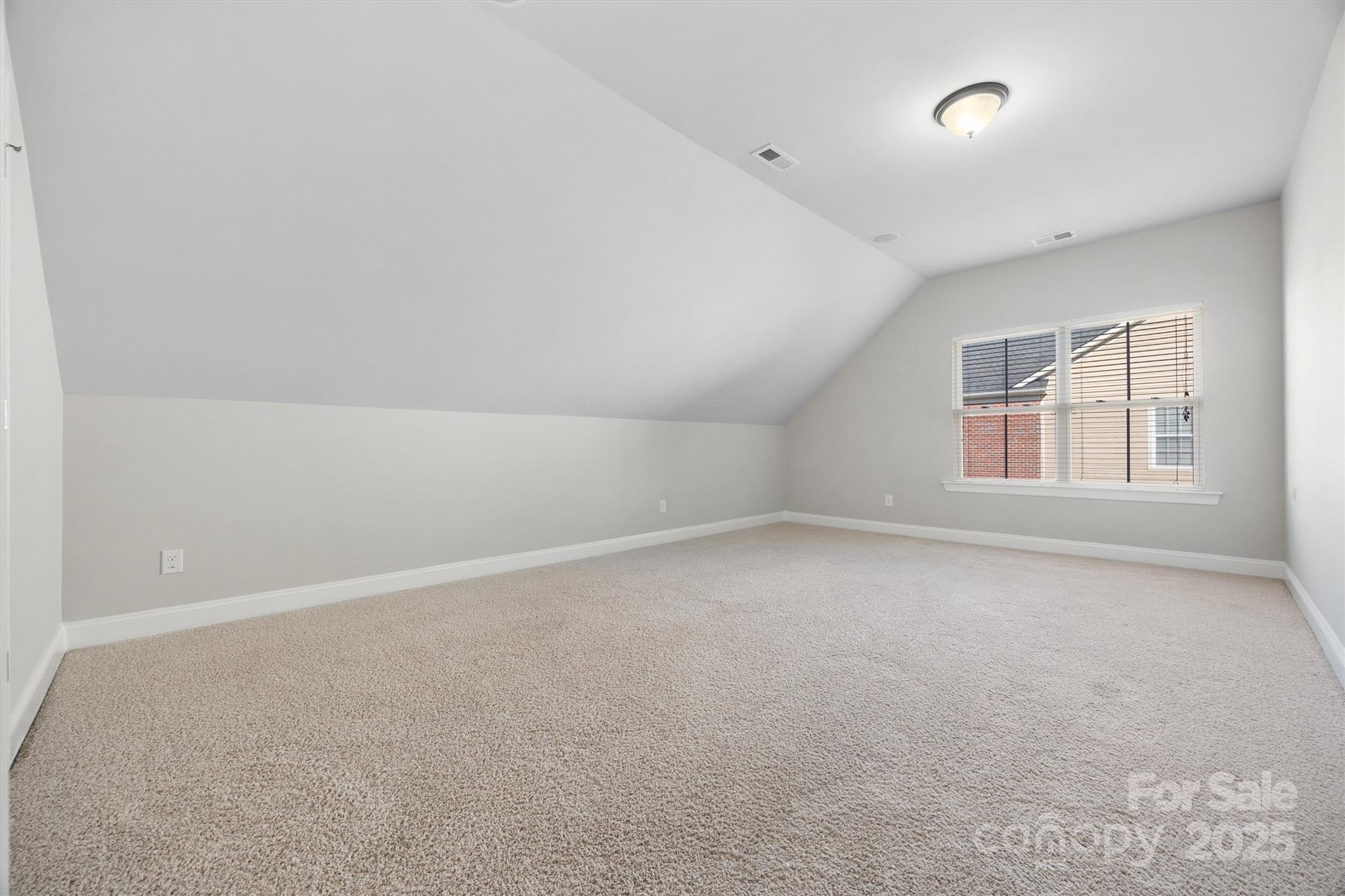 273 Monteray Oaks Circle