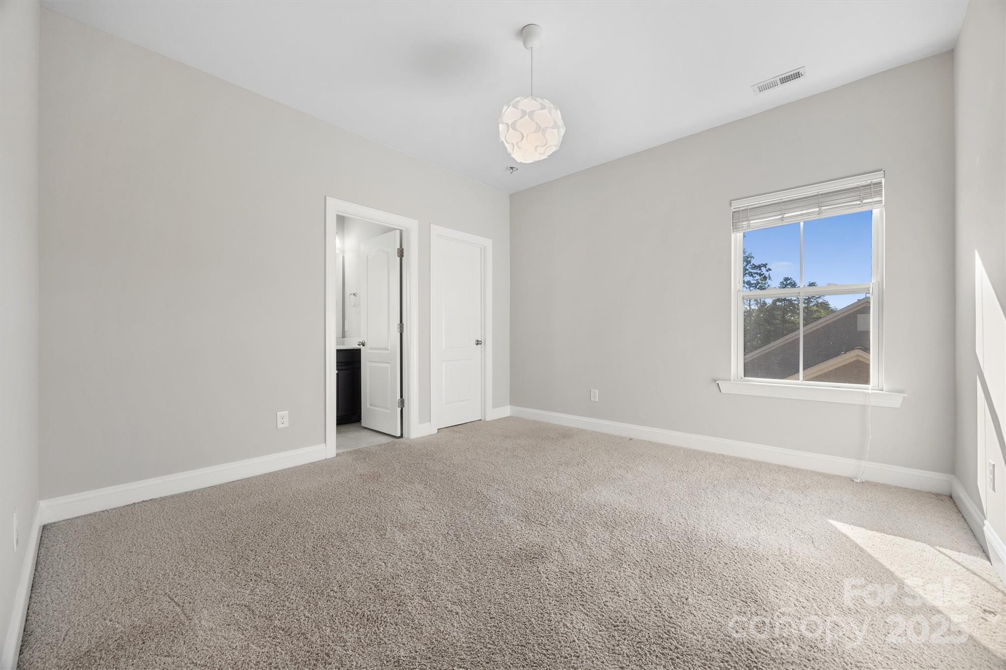 273 Monteray Oaks Circle