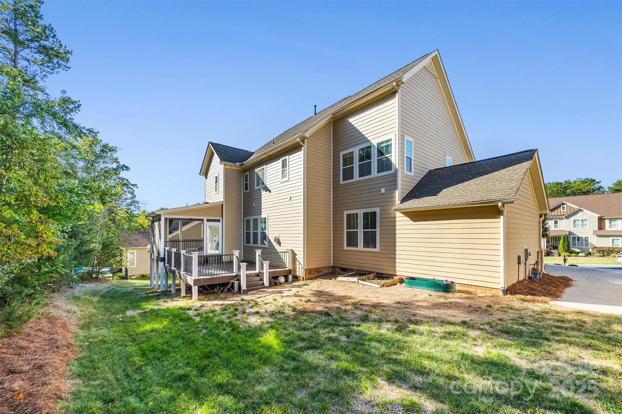 273 Monteray Oaks Circle