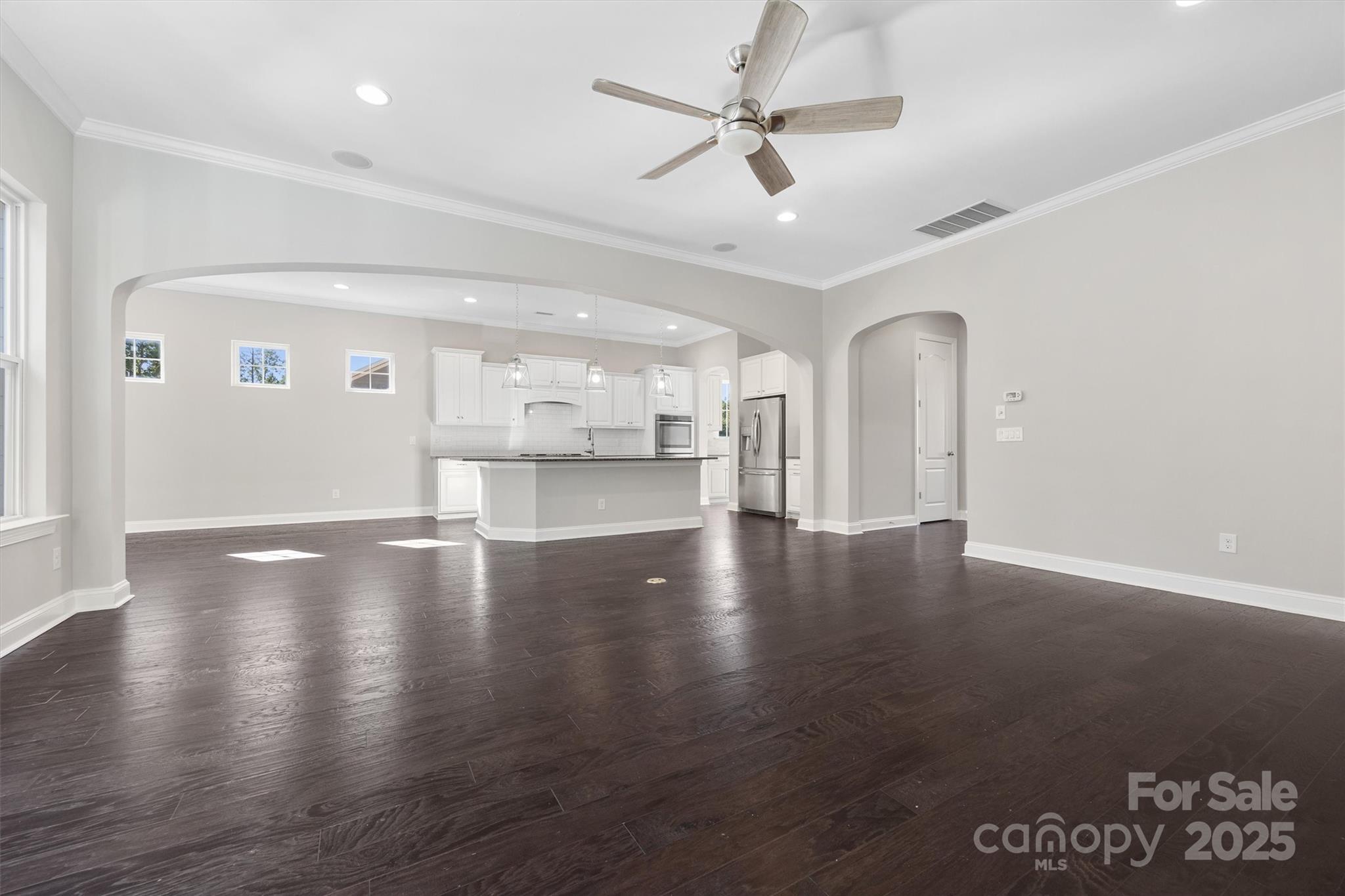 273 Monteray Oaks Circle