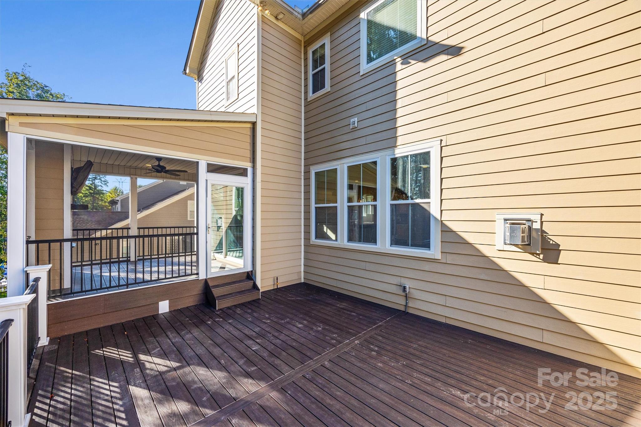 273 Monteray Oaks Circle