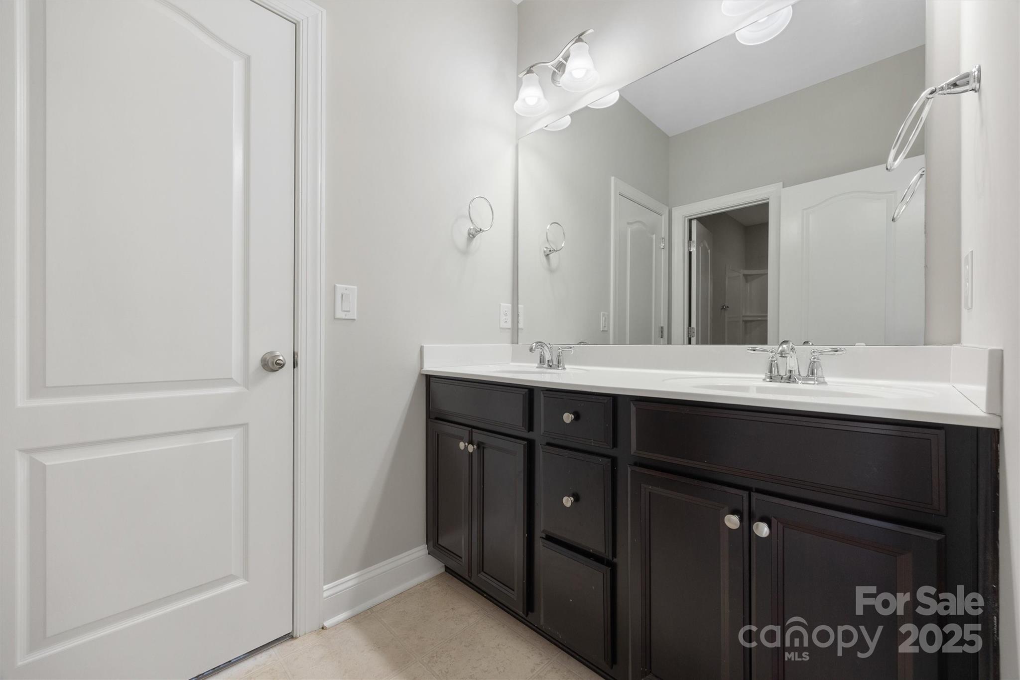 273 Monteray Oaks Circle