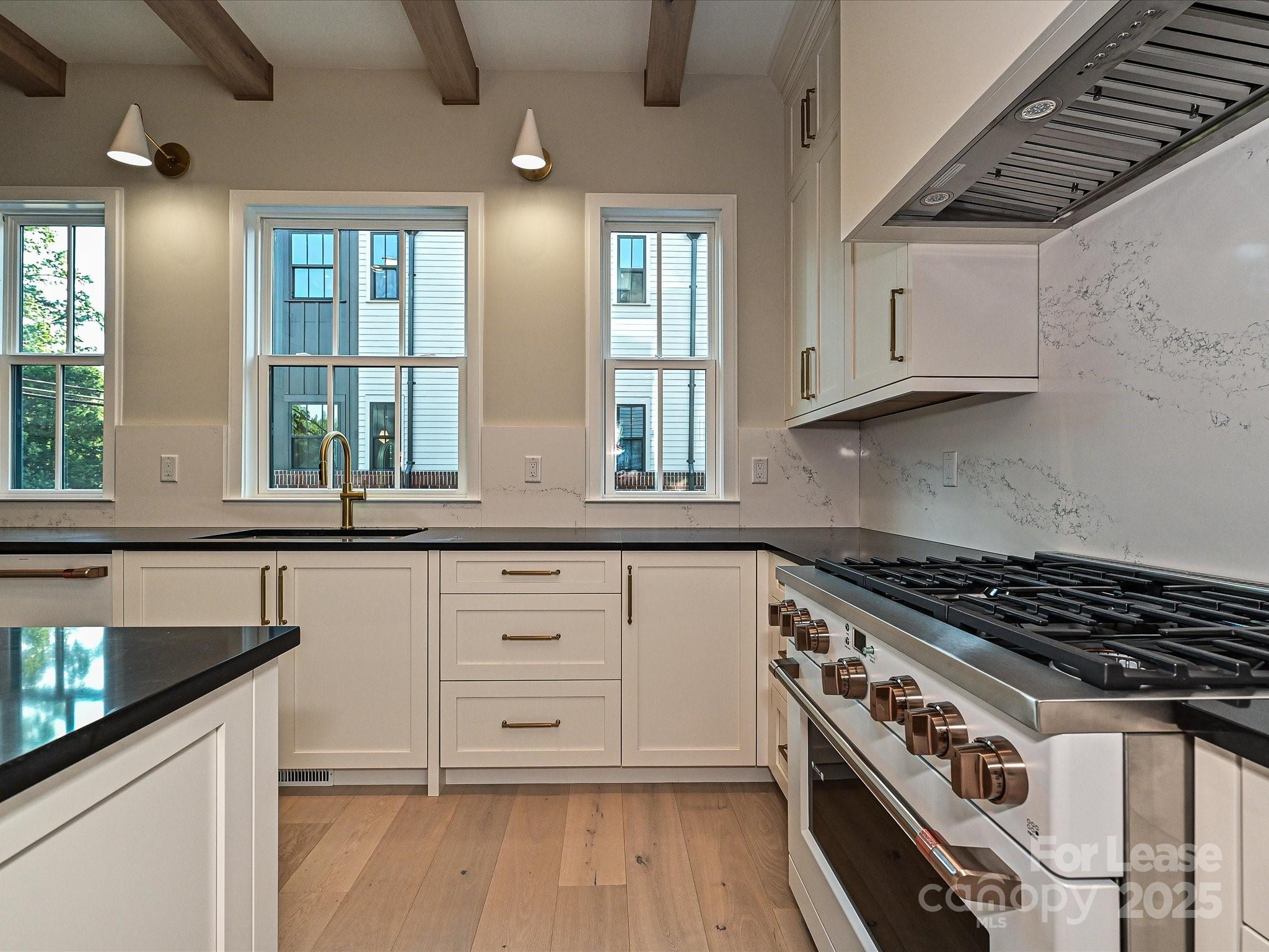 4121 Selwyn Walk Court