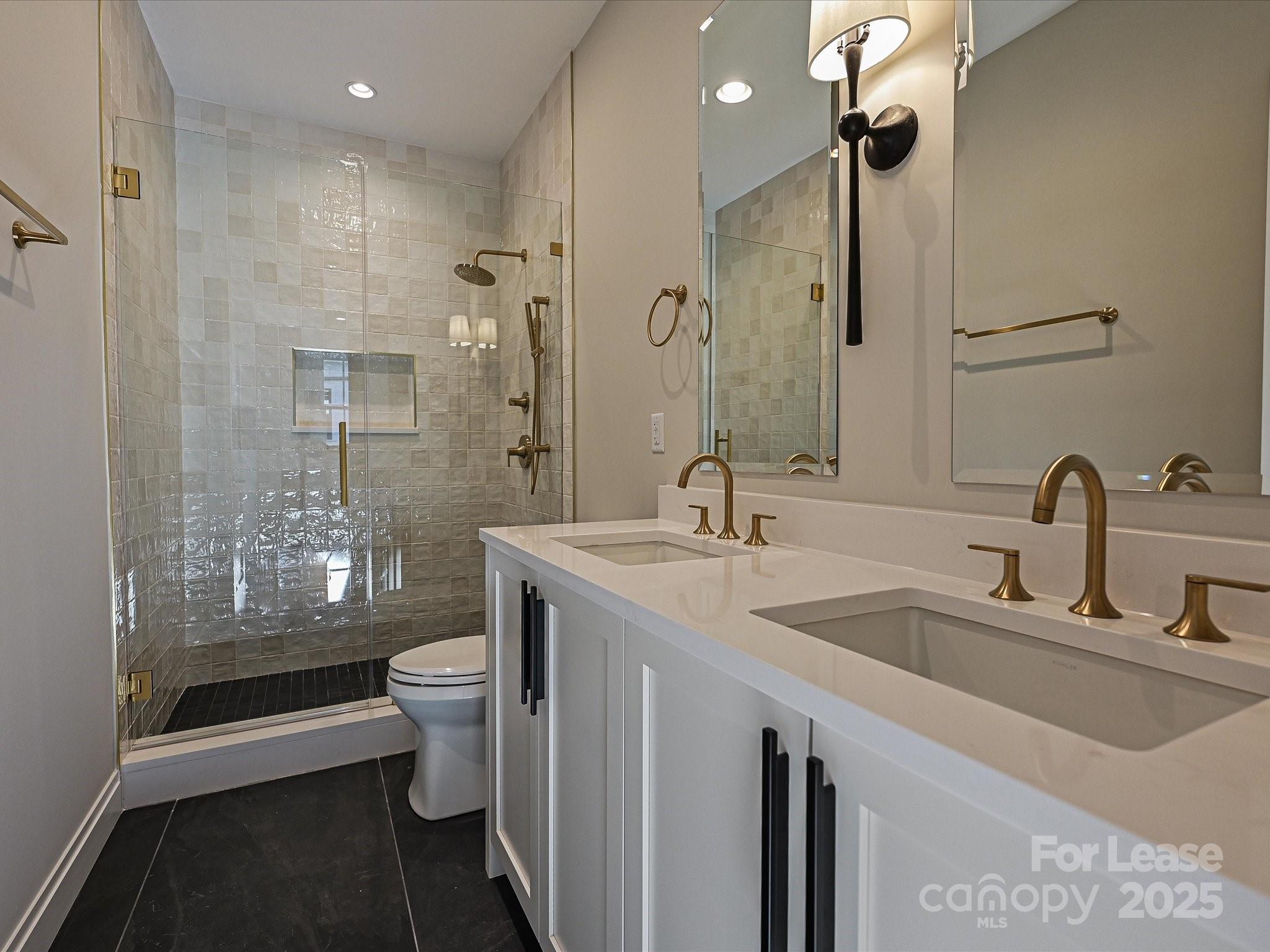 4121 Selwyn Walk Court