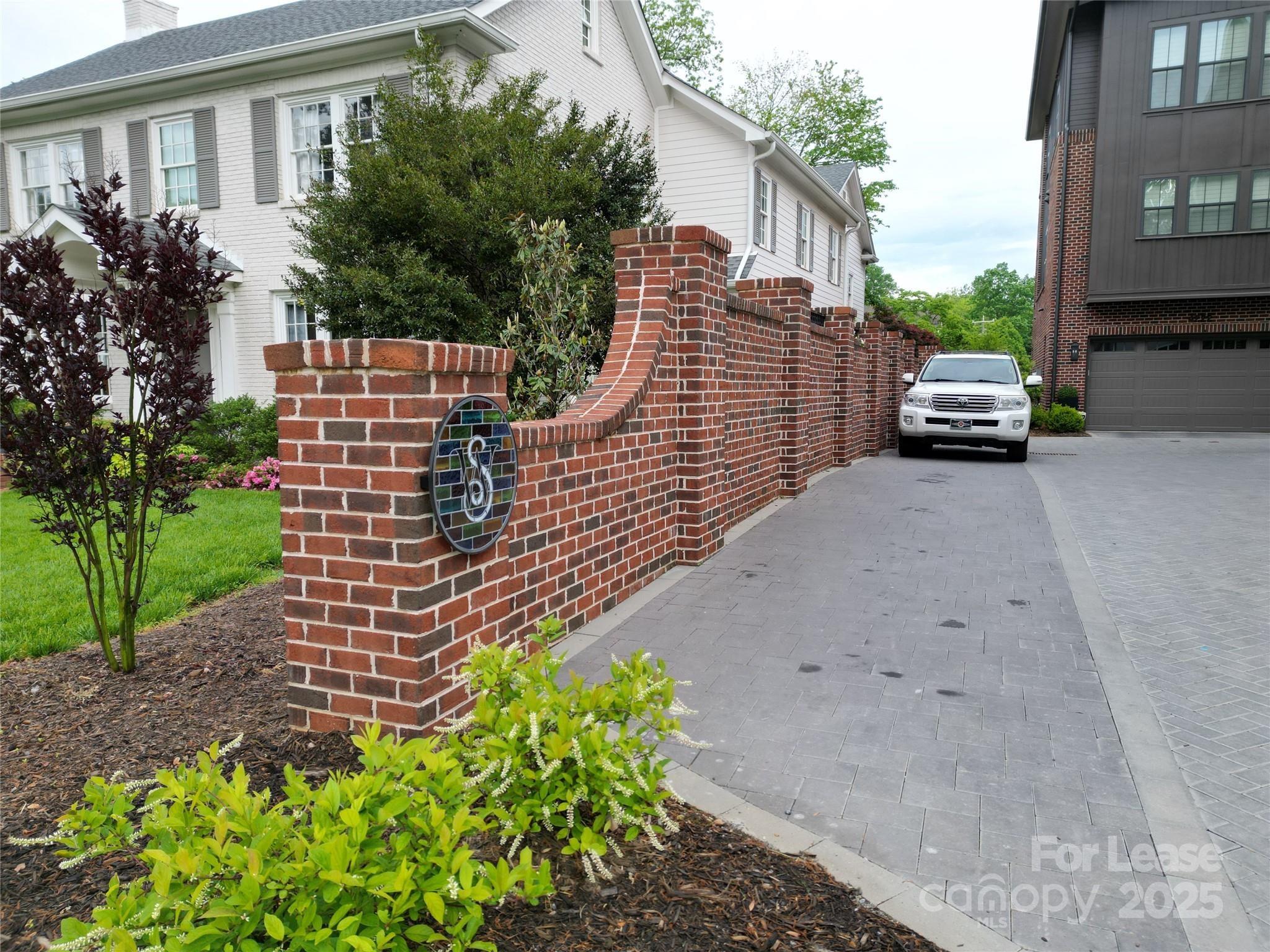 4121 Selwyn Walk Court
