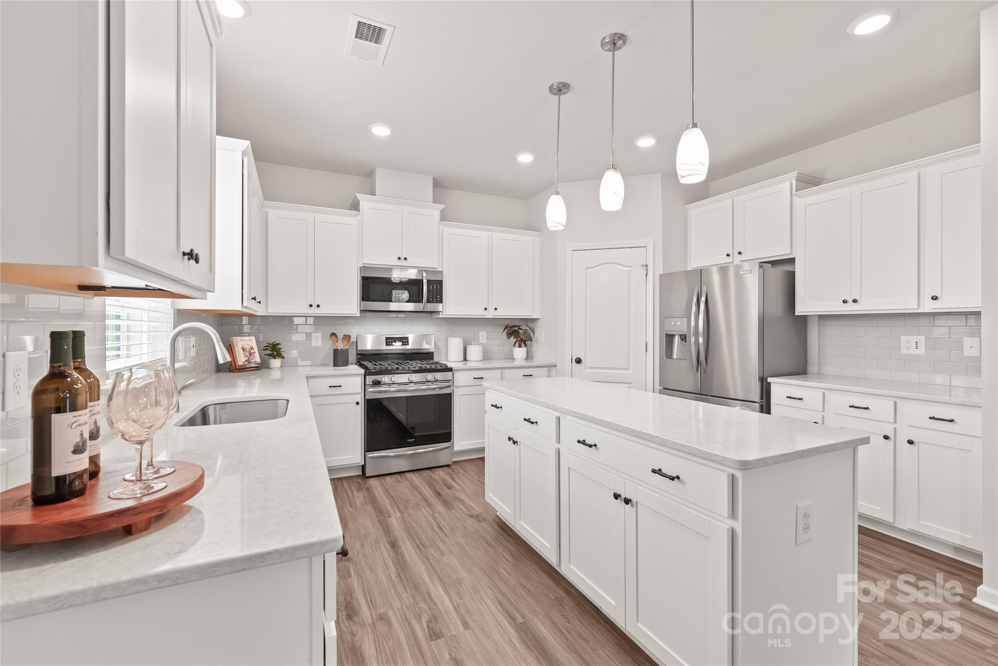 16726 Cozy Cove Road