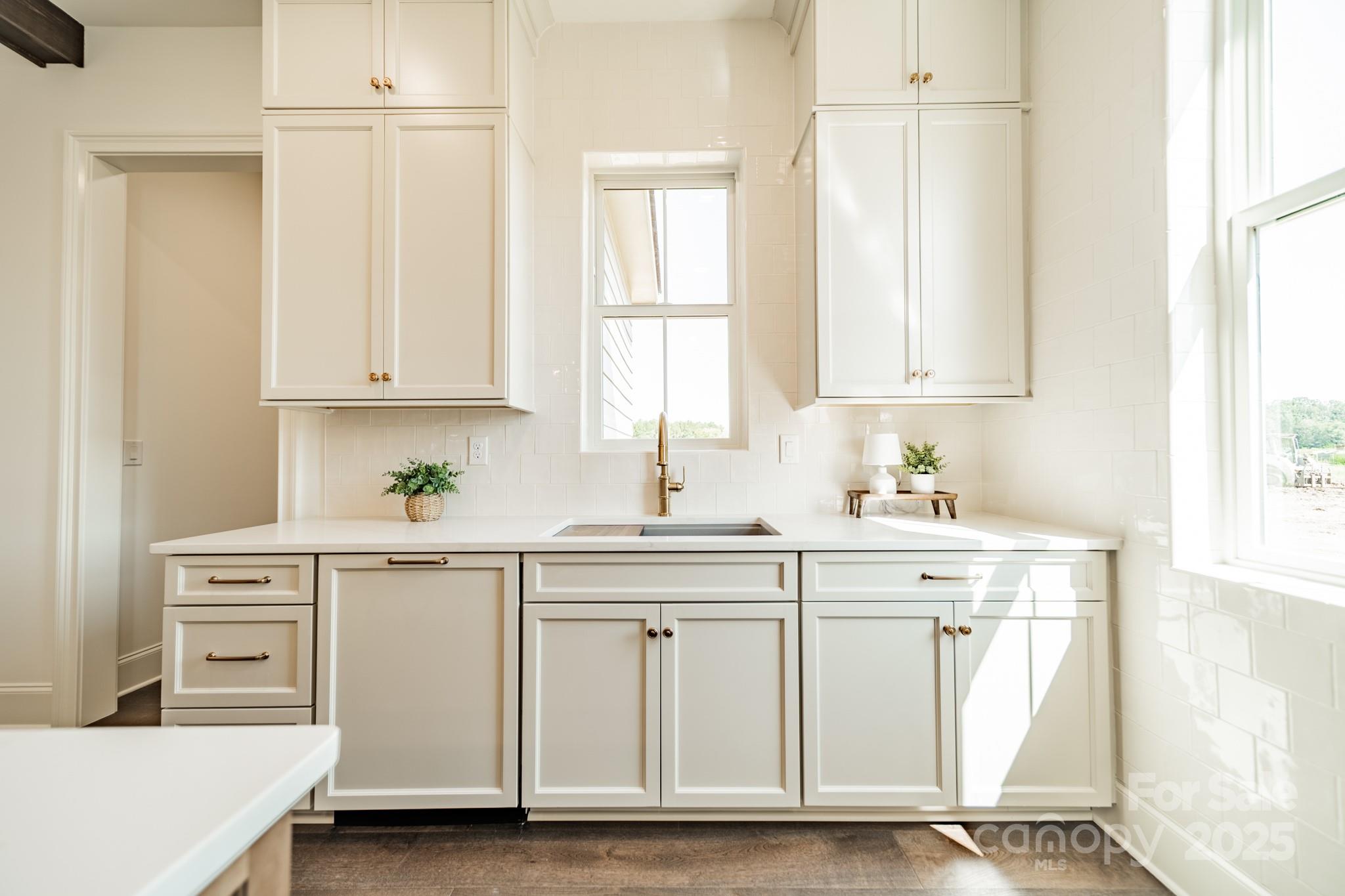 2346 Bridgewater Road Unit: 7