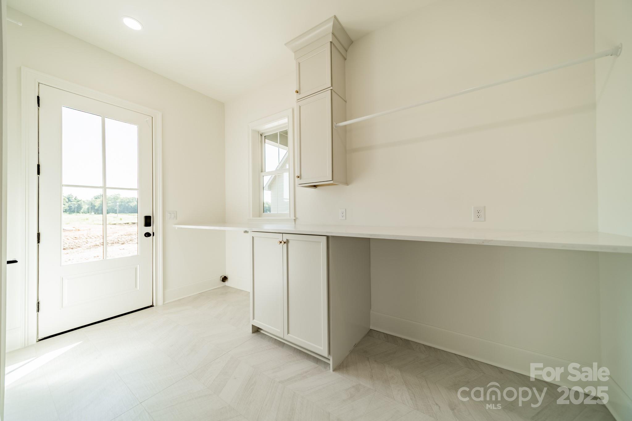 2346 Bridgewater Road Unit: 7