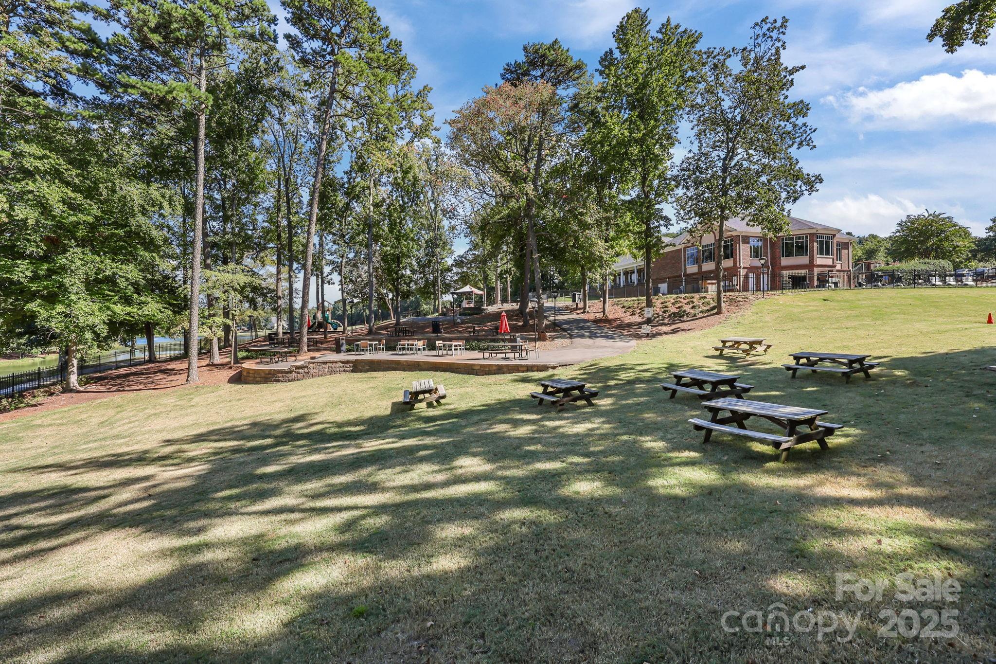 1154 Elrond Drive NW