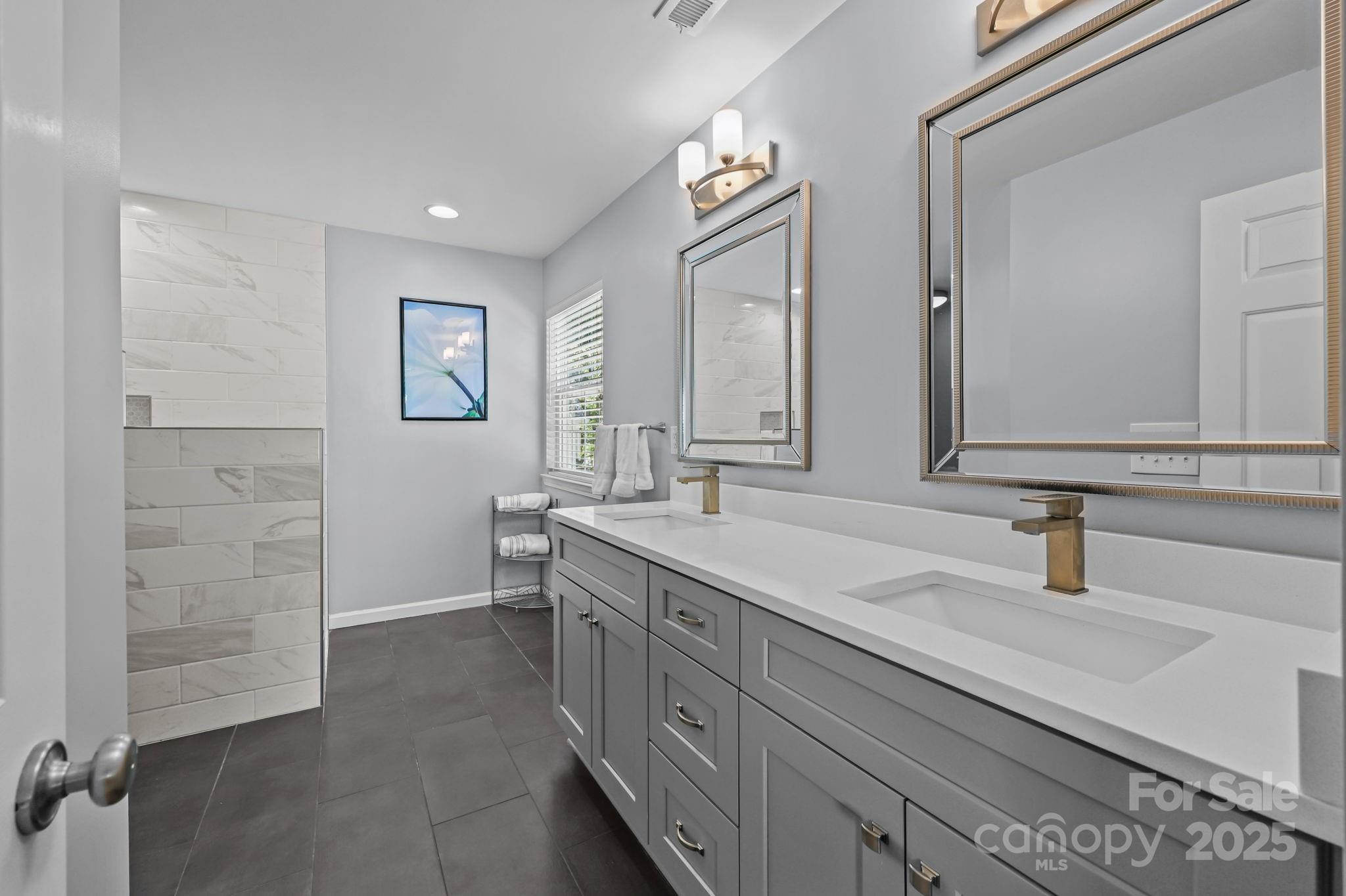 1154 Elrond Drive NW