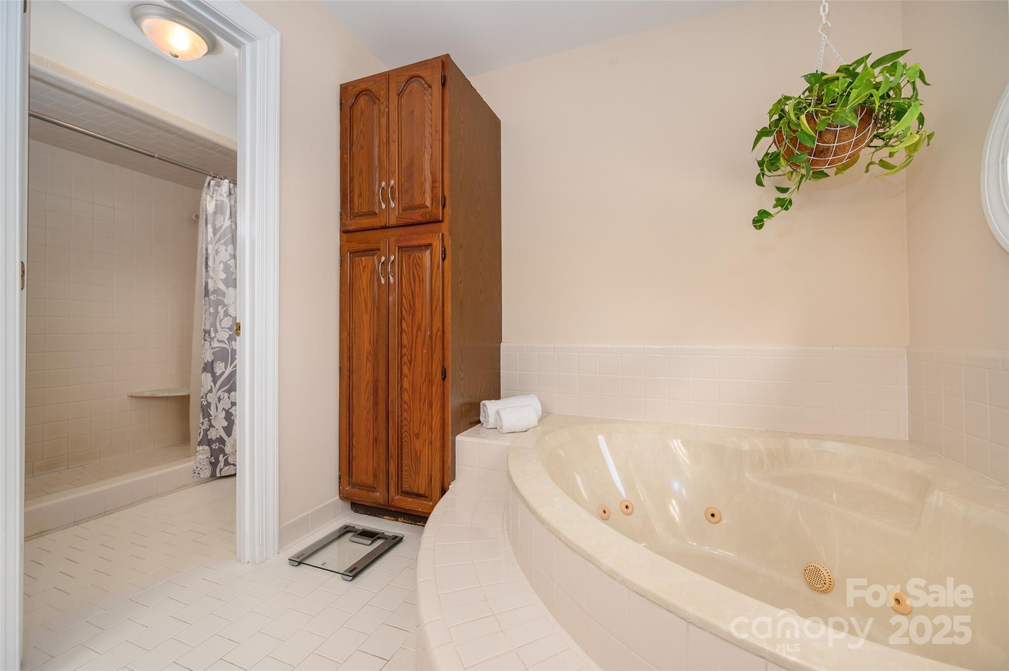 2332 Greenbrook Parkway