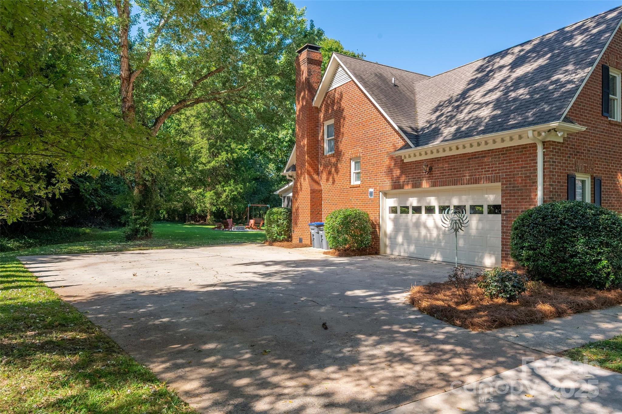 2332 Greenbrook Parkway