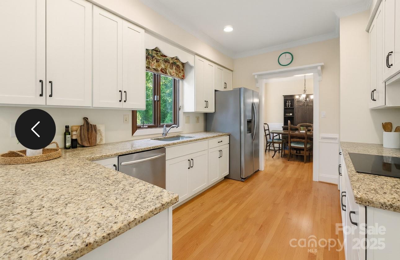 2332 Greenbrook Parkway