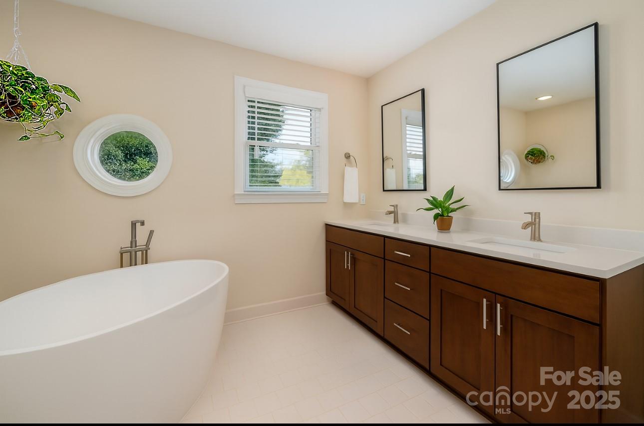 2332 Greenbrook Parkway