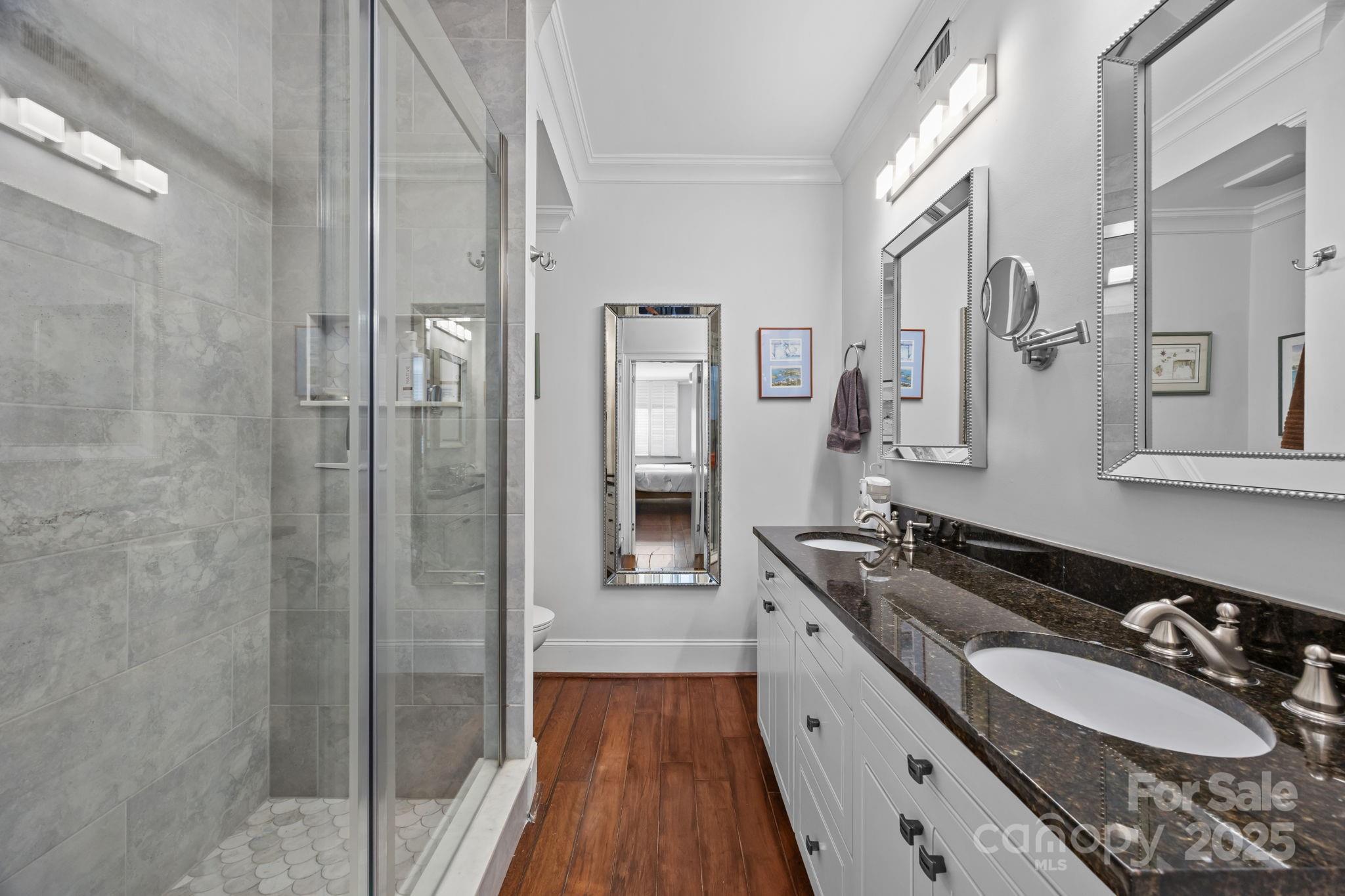 224 N Poplar Street Unit: 9