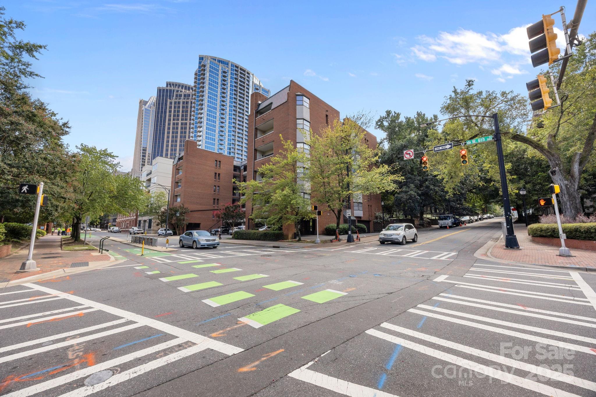 224 N Poplar Street Unit: 9