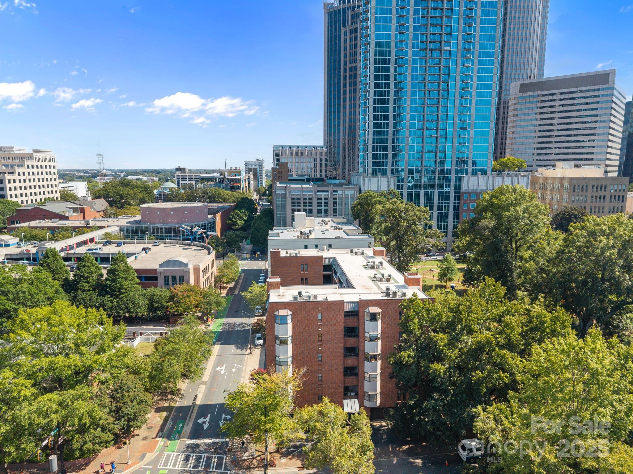 224 N Poplar Street Unit: 9