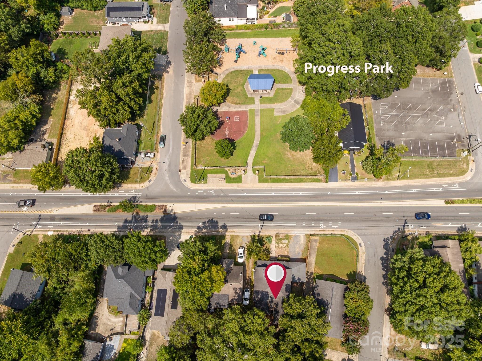 1320 Parkwood Avenue