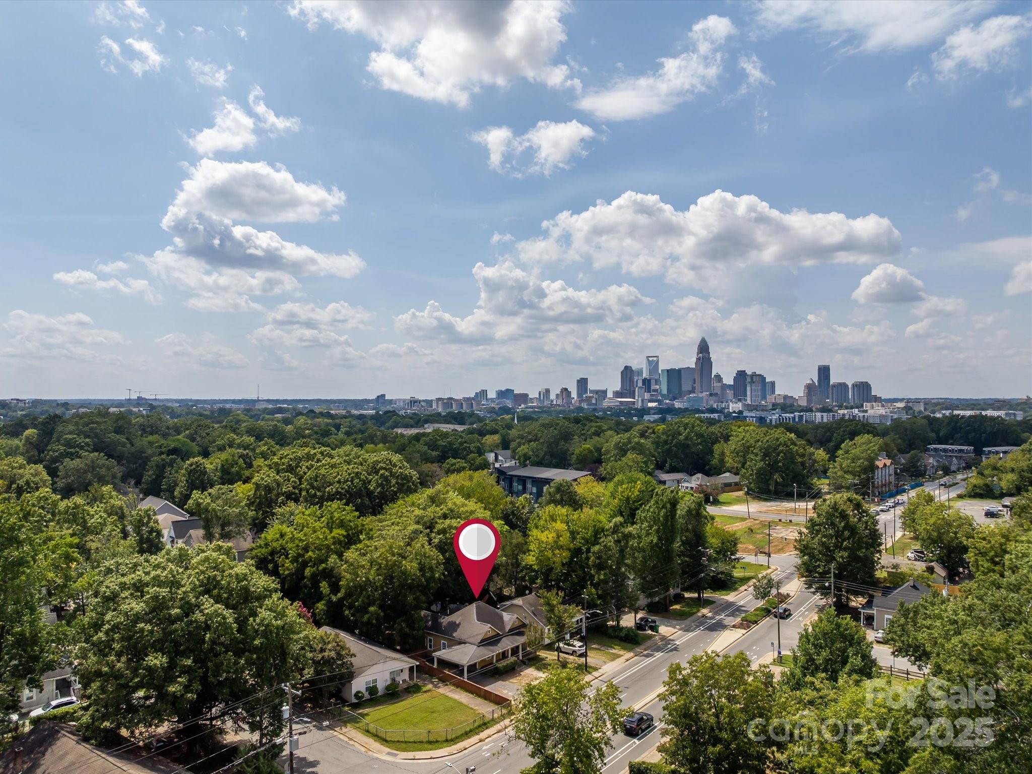 1320 Parkwood Avenue