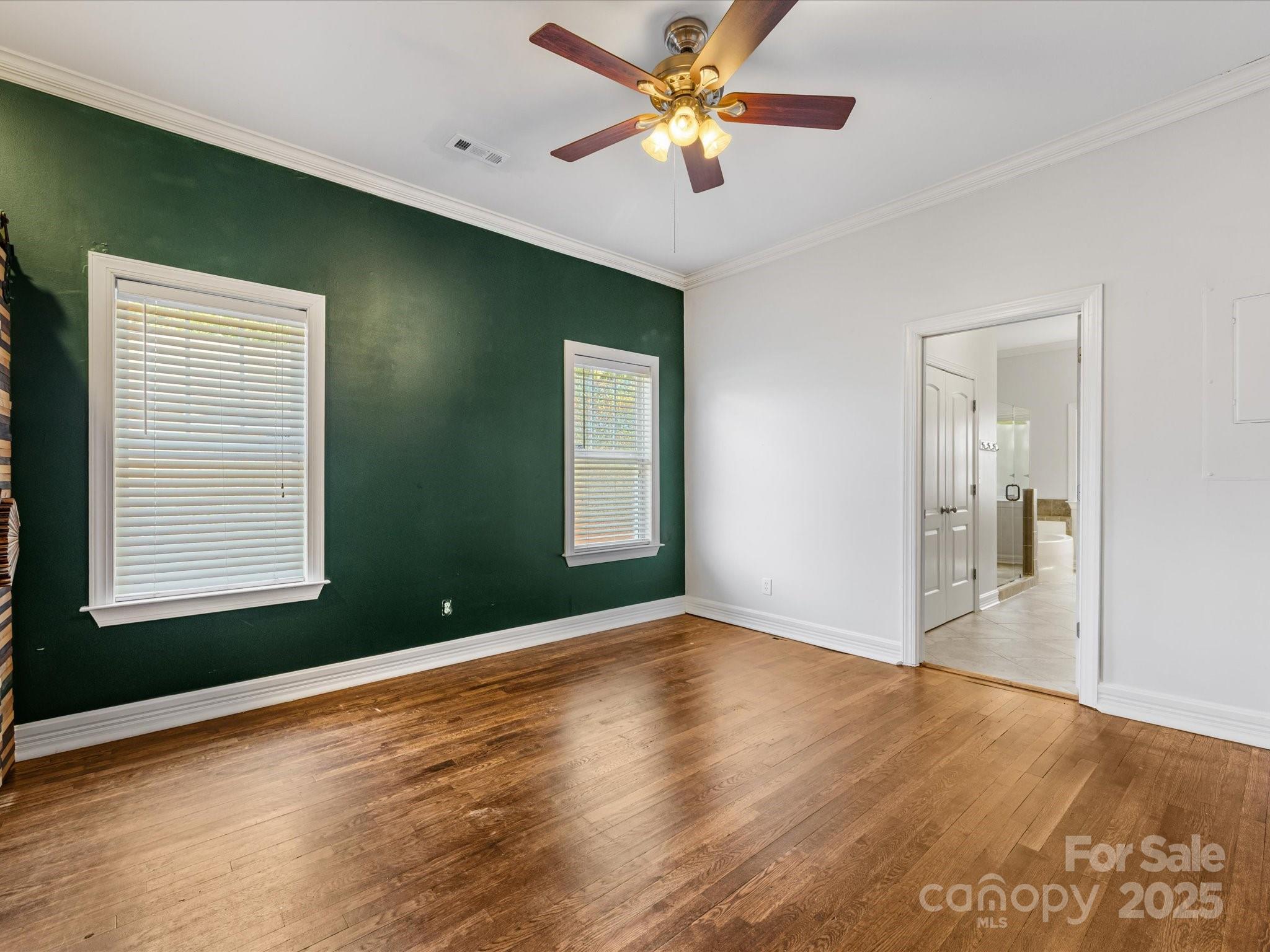 1320 Parkwood Avenue