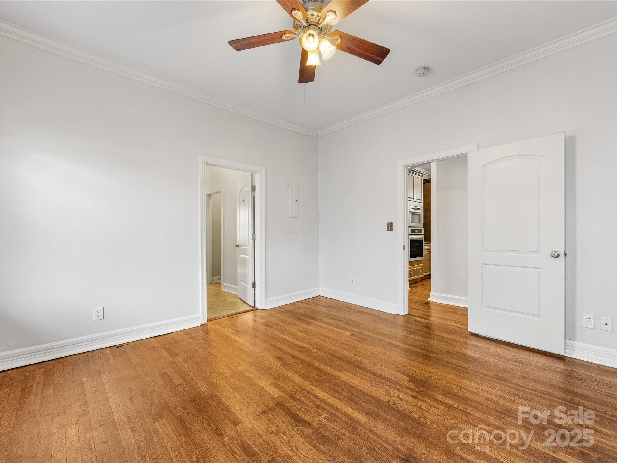 1320 Parkwood Avenue