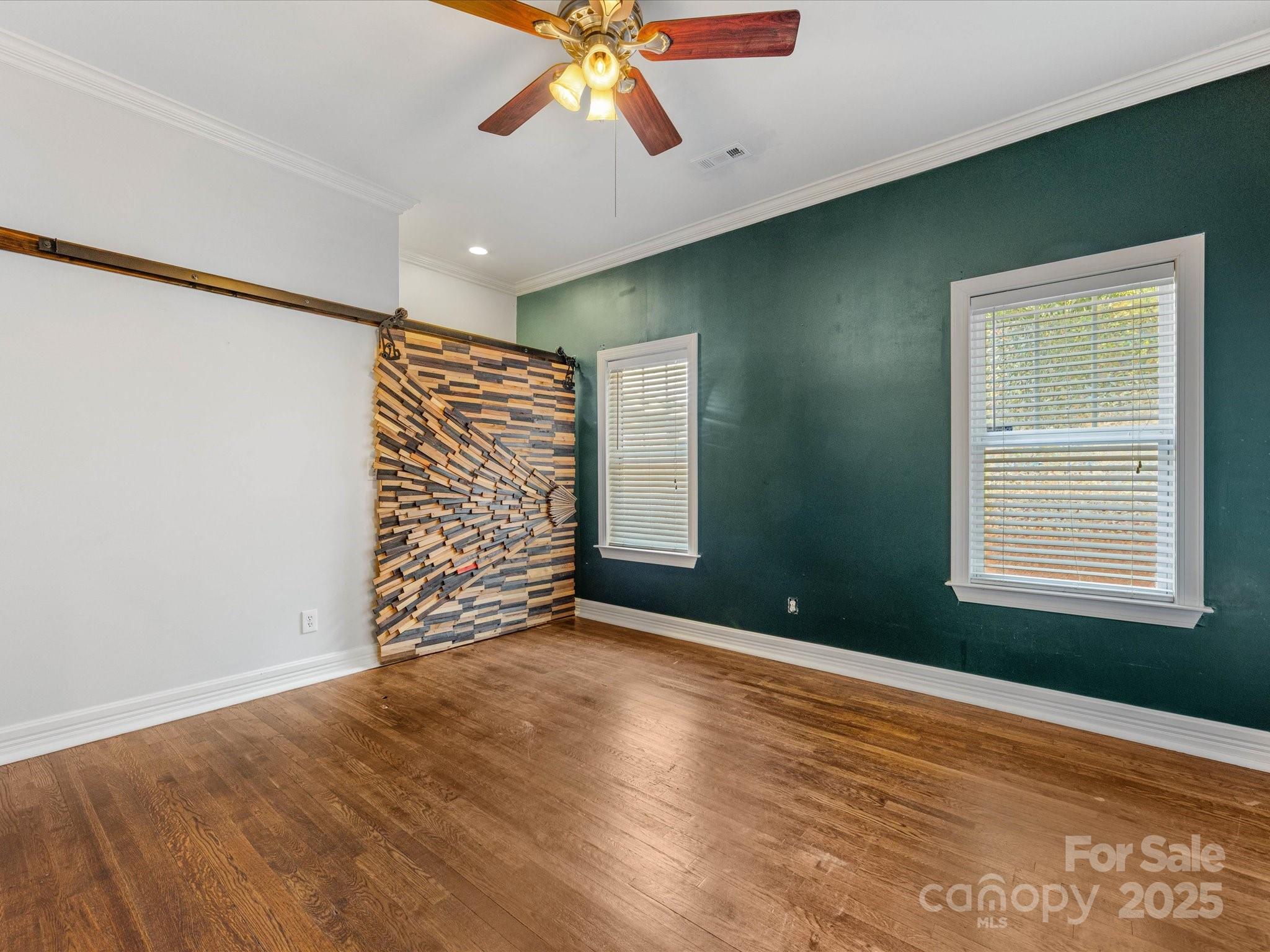 1320 Parkwood Avenue