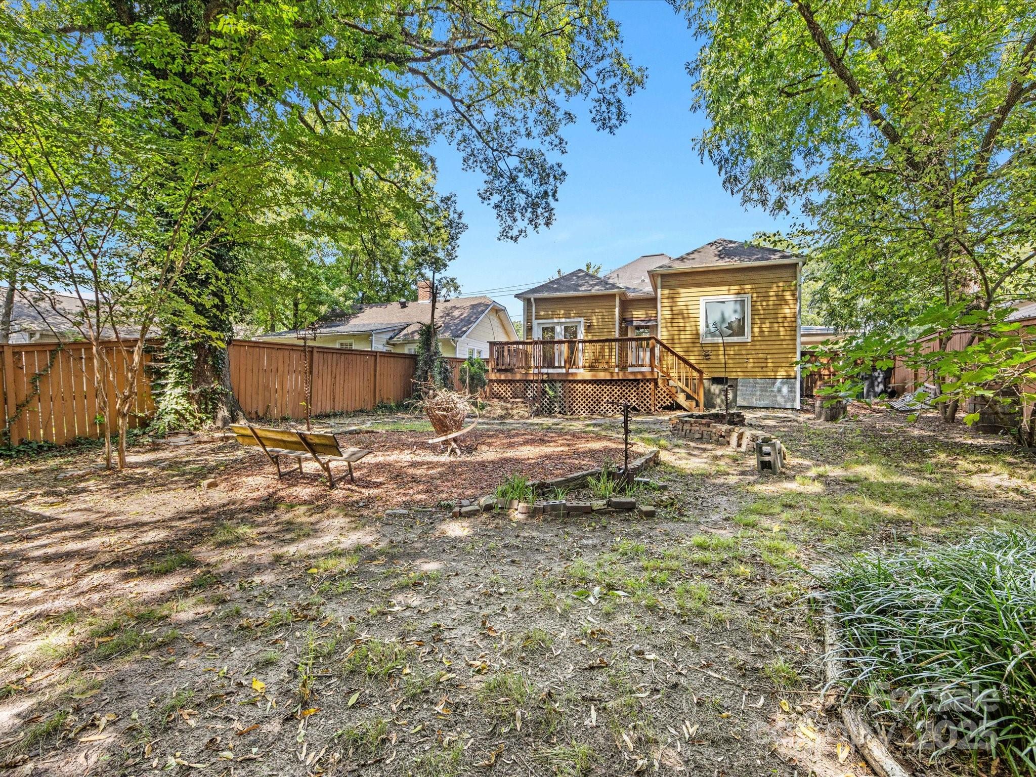 1320 Parkwood Avenue