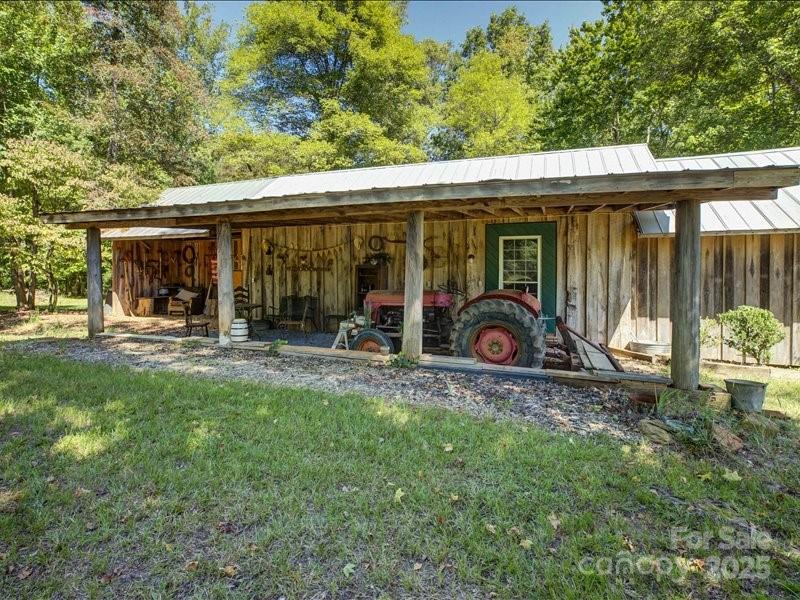 1950 Antler Drive