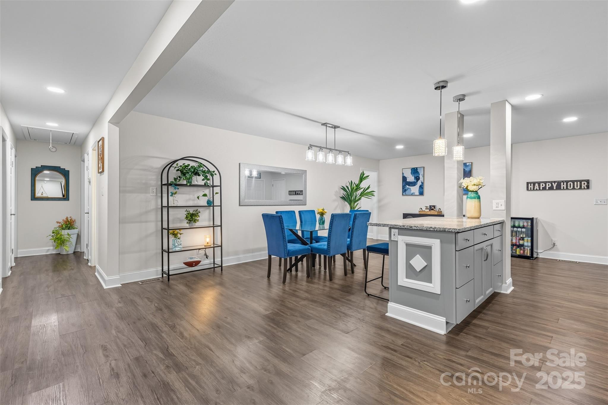 1901 Crestdale Drive