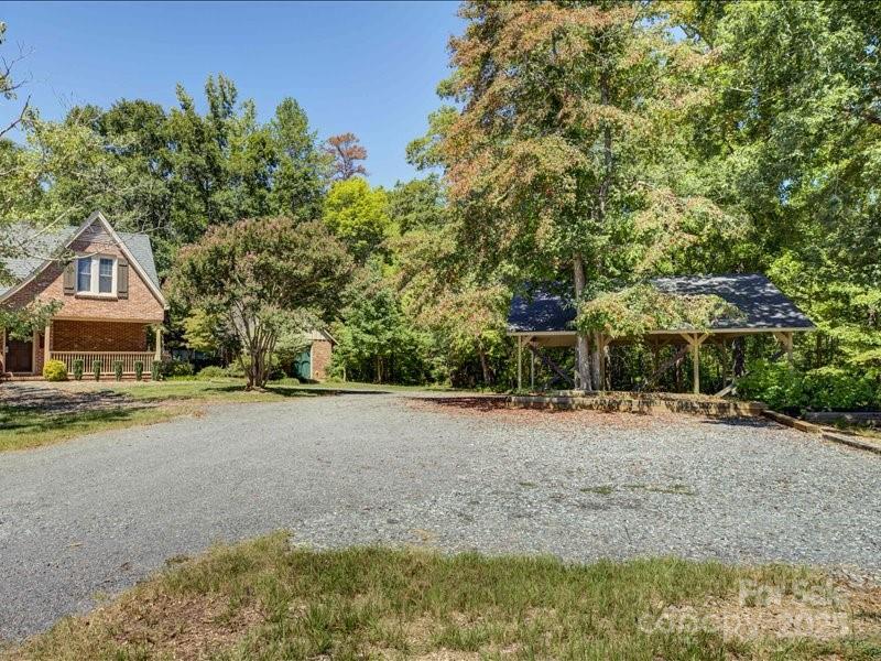 1950 Antler Drive