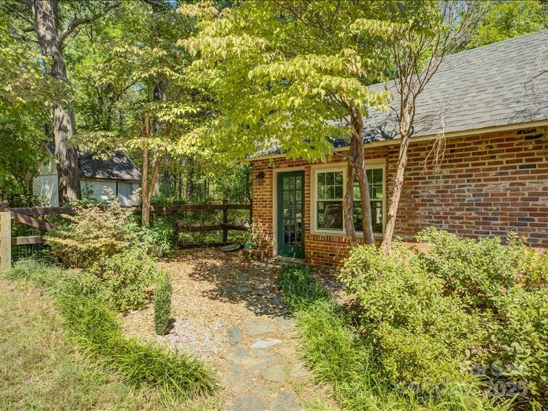 1950 Antler Drive