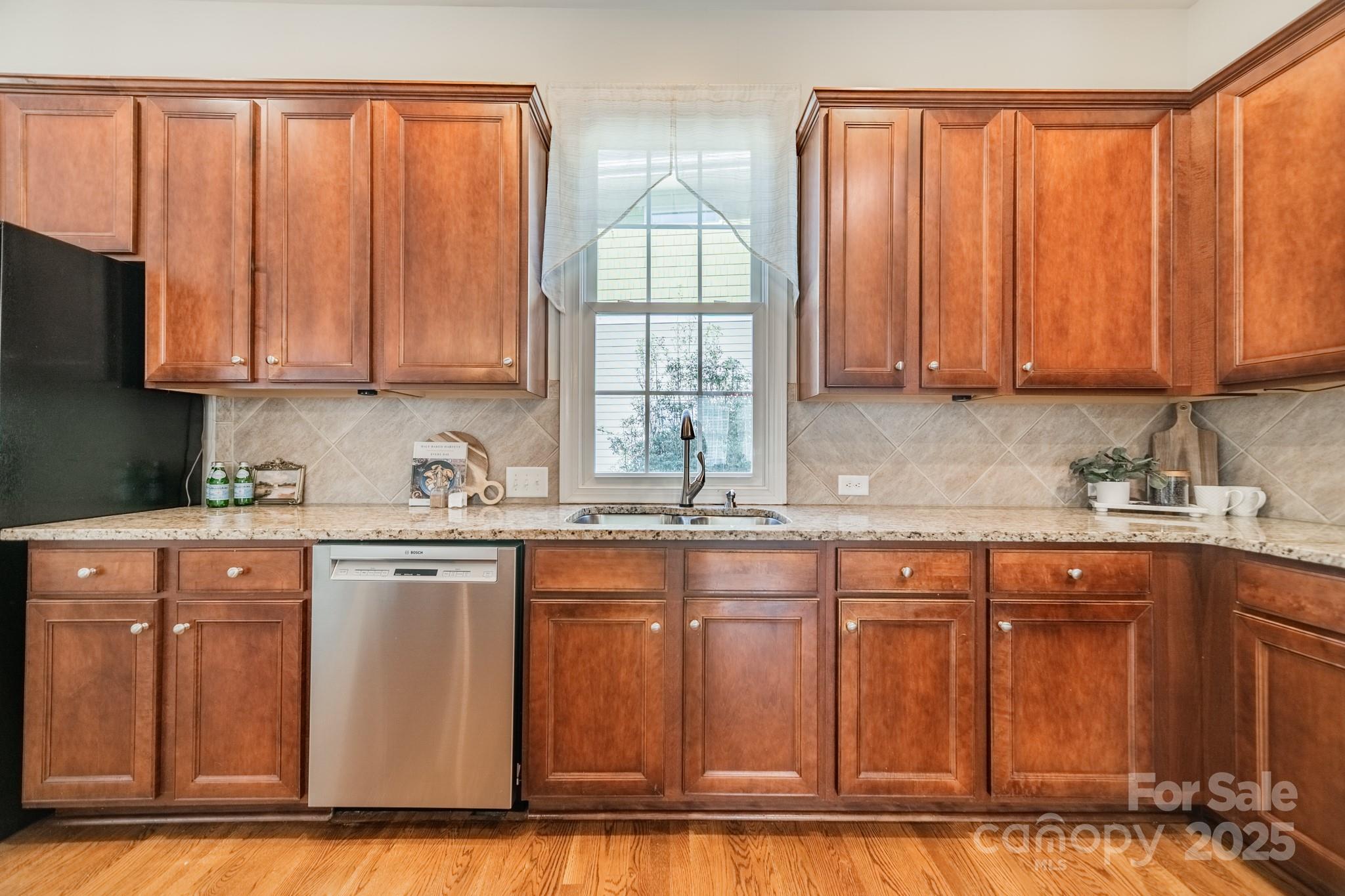 430 Bullfinch Bend