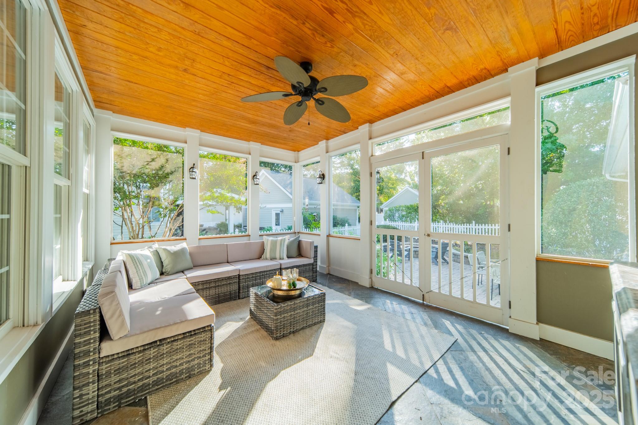 430 Bullfinch Bend