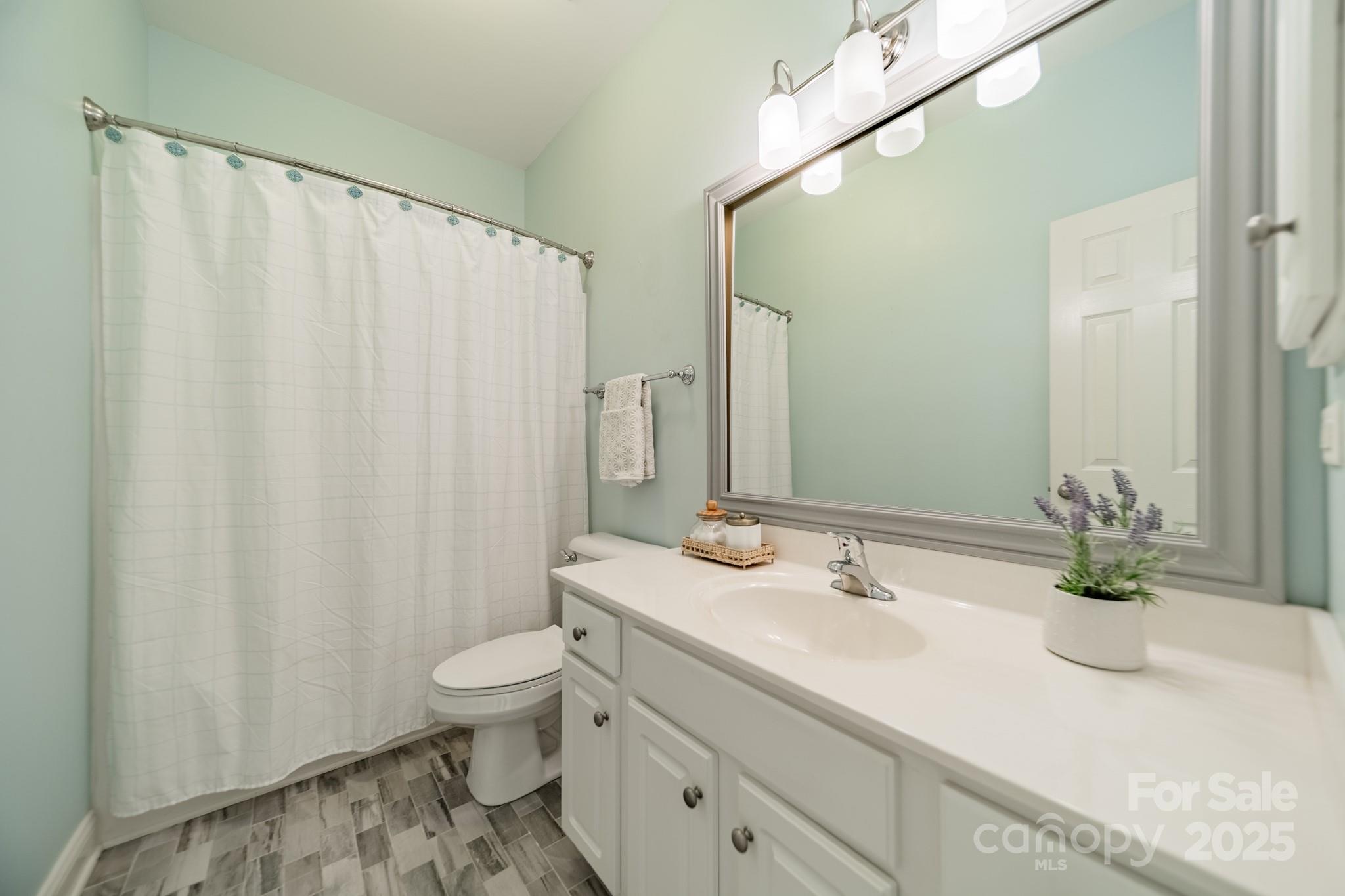 430 Bullfinch Bend