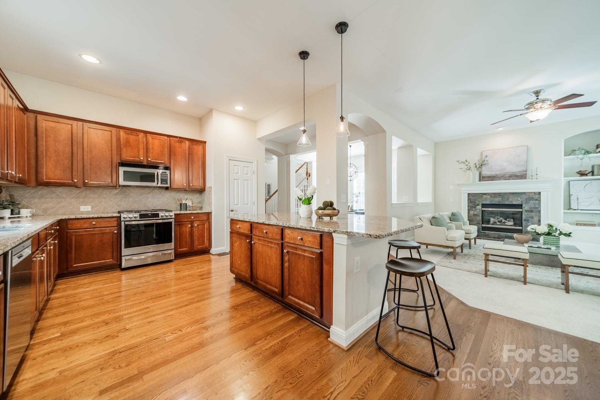 430 Bullfinch Bend