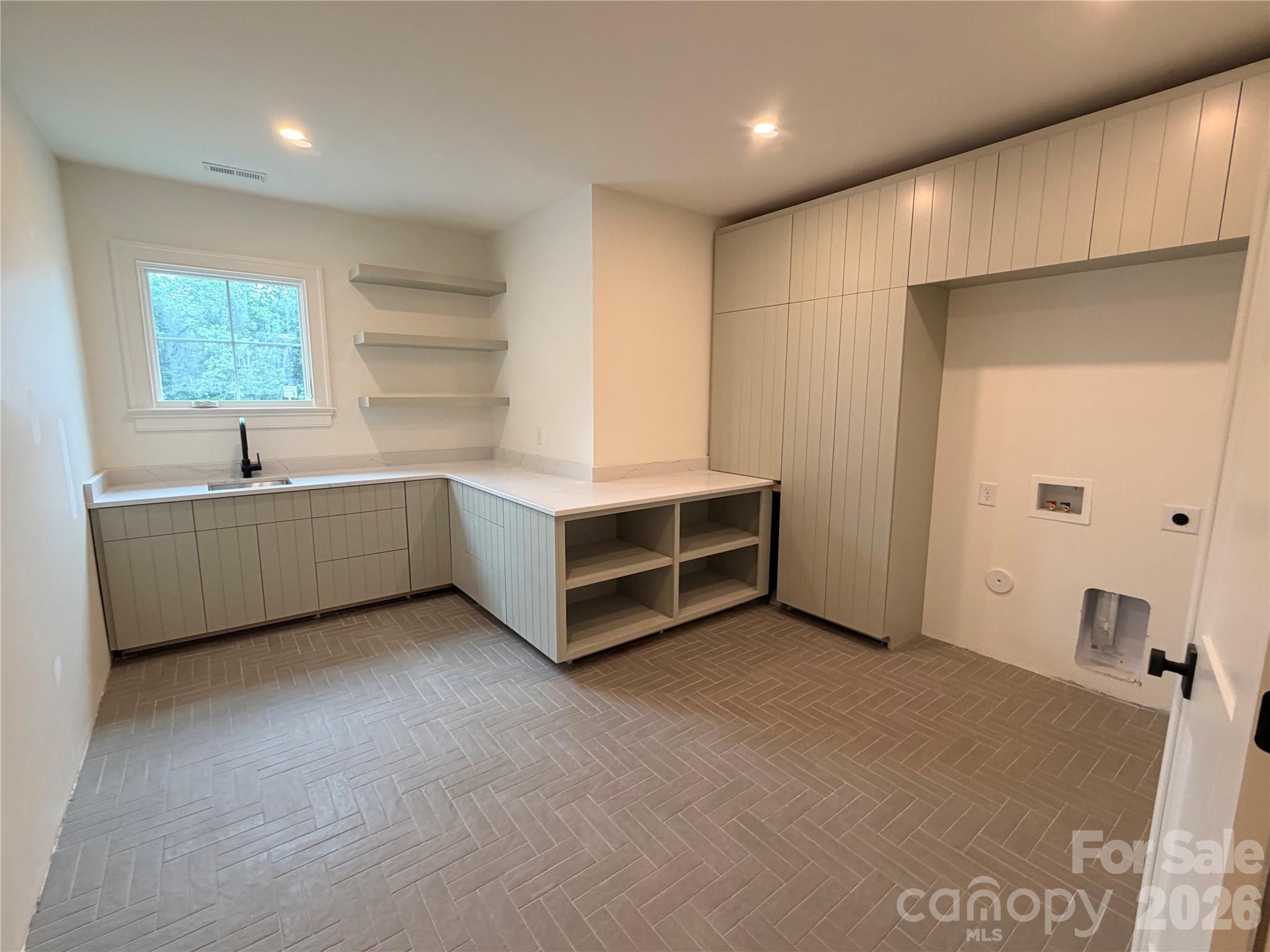 1430 Samuel Spencer Parkway Unit: 13